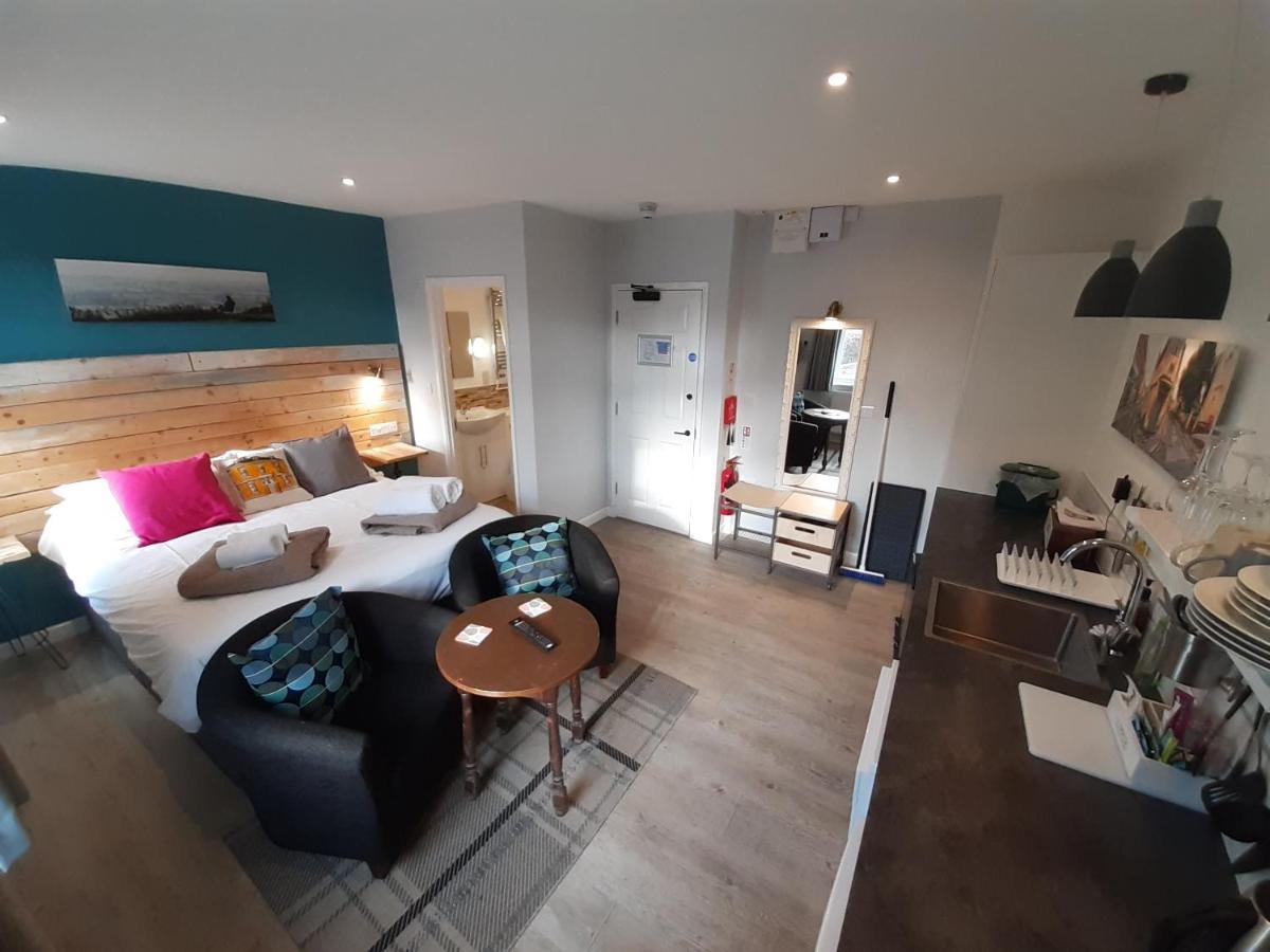 Cotswold Aparthotel Stroud  Eksteriør bilde
